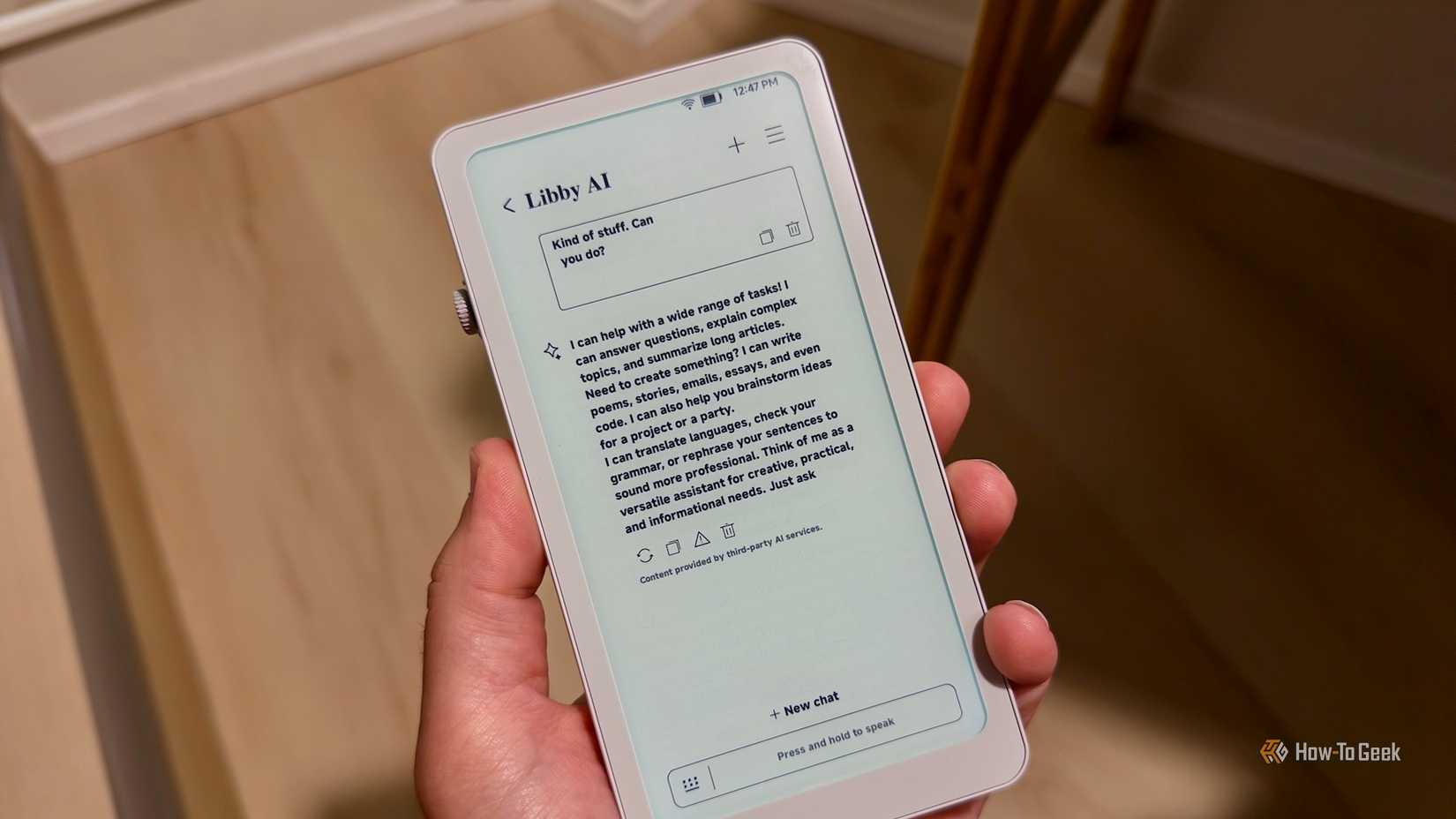 Durobo Krono showing AI assistant on screen.