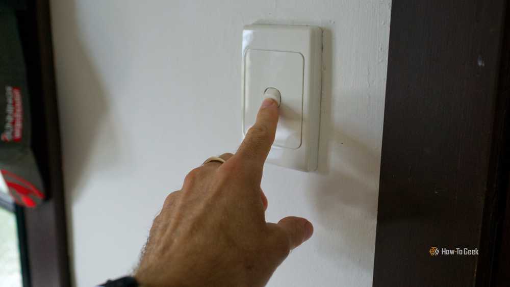 A smart button placed beside a traditional switch prevents the power-cutoff problem.