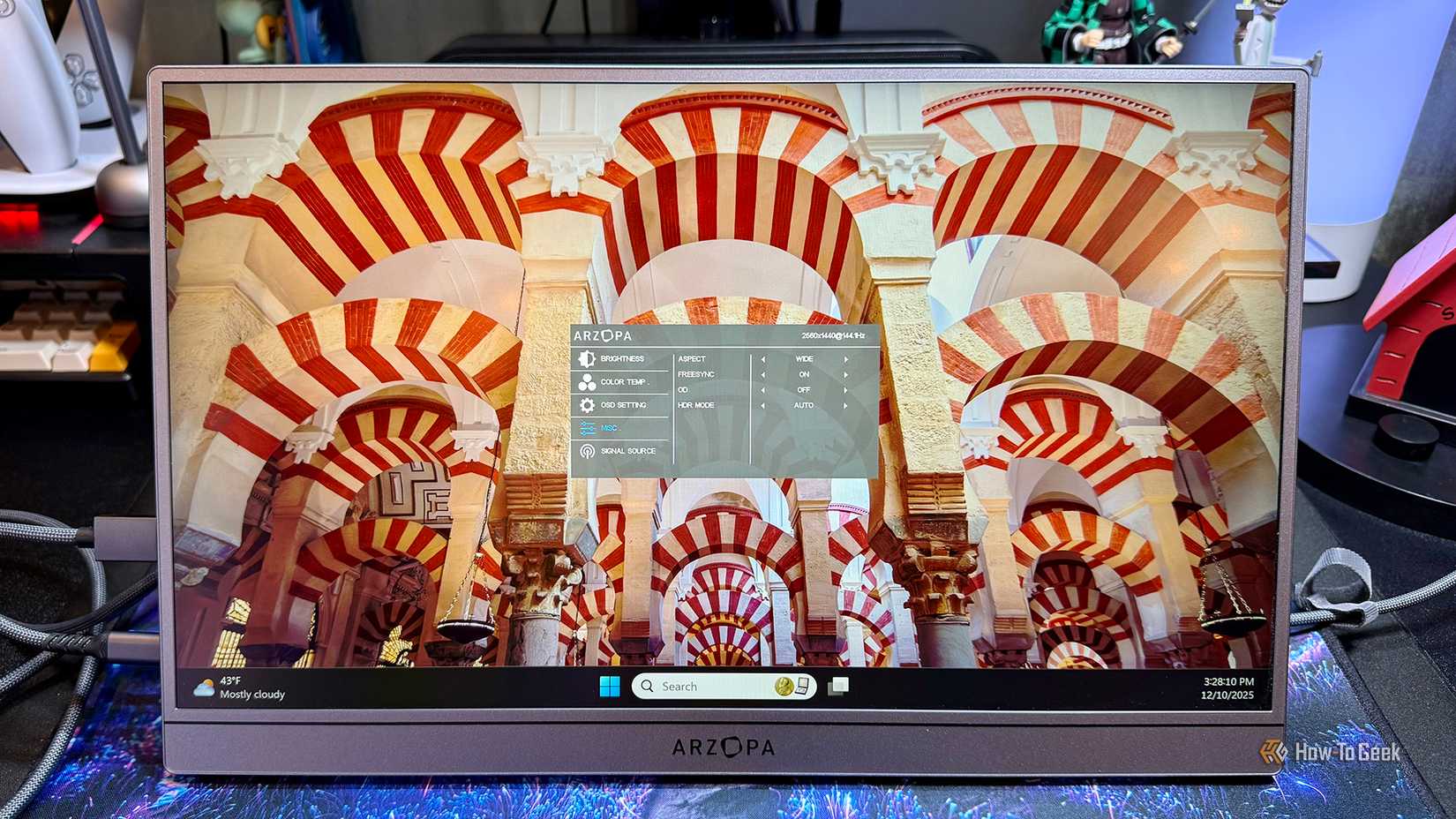 OSD menu options on the Arzopa Z3FC 16.1-Inch Portable Monitor.