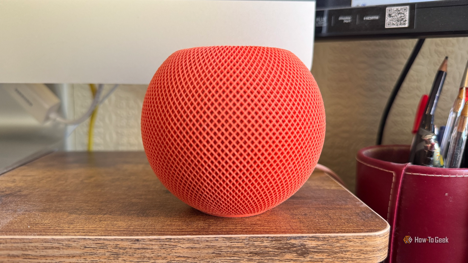 Как переход на старую hi-fi систему изменил восприятие музыки в рабочем кабинете Микро-система Panasonic SA-PMX9DB на рабочем столе