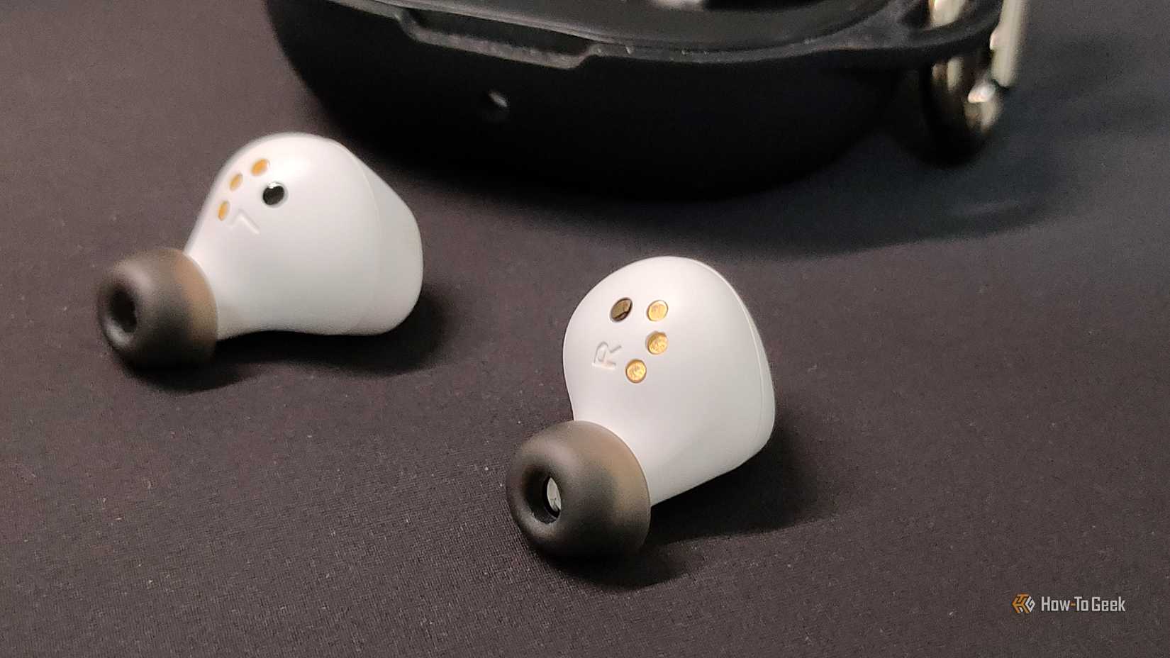 A close-up shot of the wear sensor on the SteelSeries Arctis GameBuds.