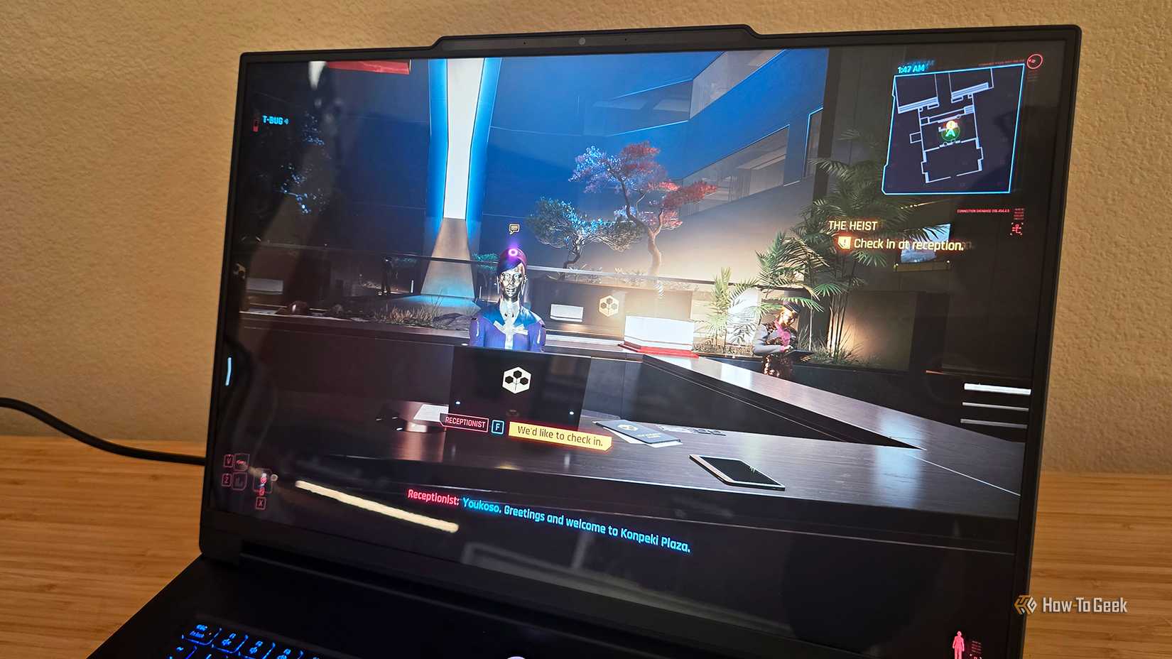 O laptop para jogos Lenovo Legion 9i Gen 10 jogando 'Cyberpunk 2077'.