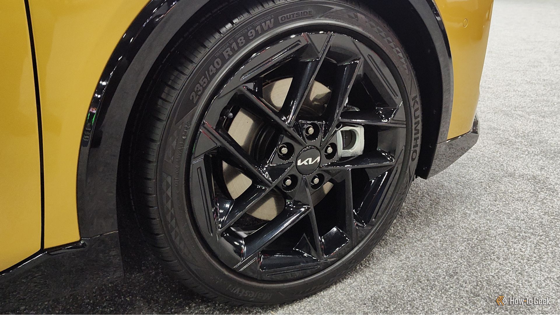 سيارة كيا K4 هاتشباك: الخيار الذكي مقابل Civic