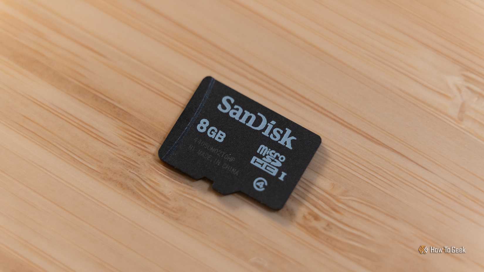 microSD карта 8 ГБ класса 4.