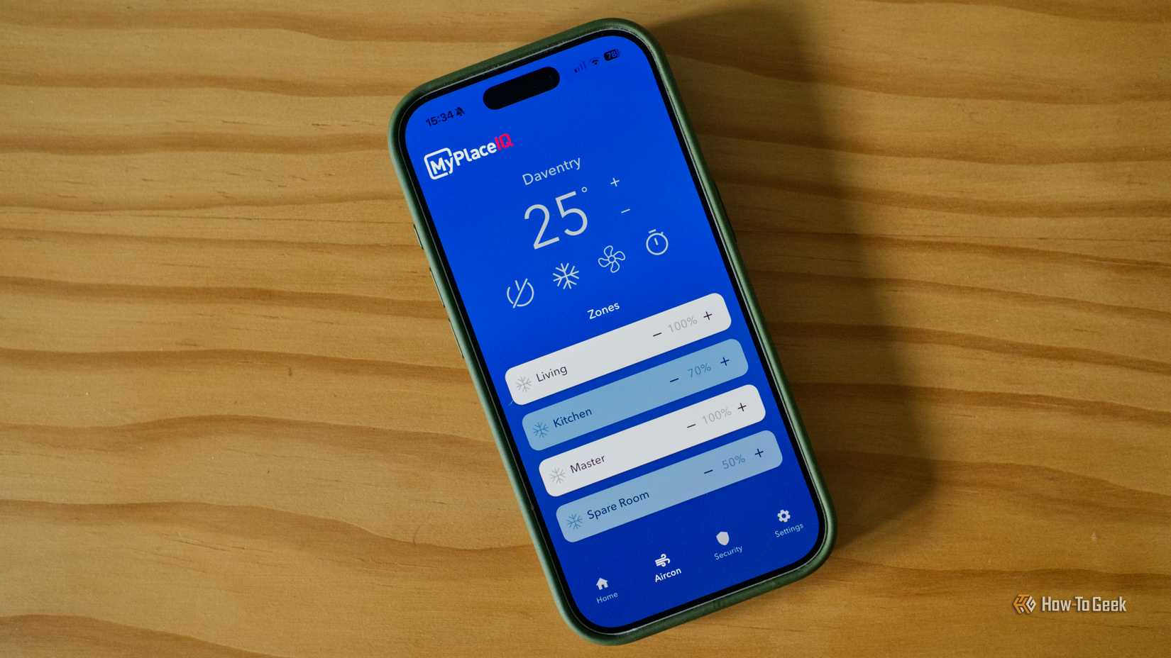 Controlador de aire acondicionado propietario de MyPlaceIQ en un iPhone.