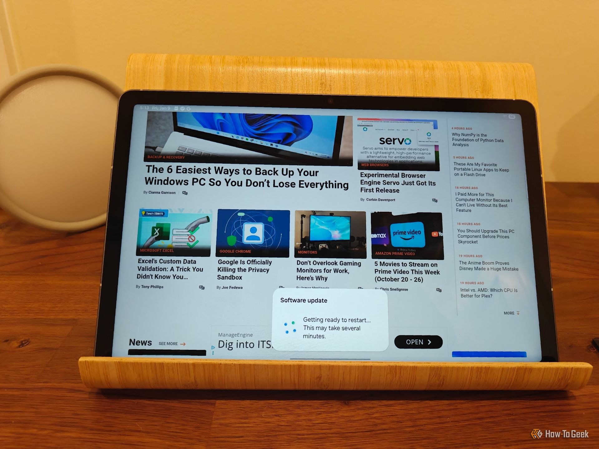Samsung Galaxy Tab S10 FE on a Vivalla tablet stand.