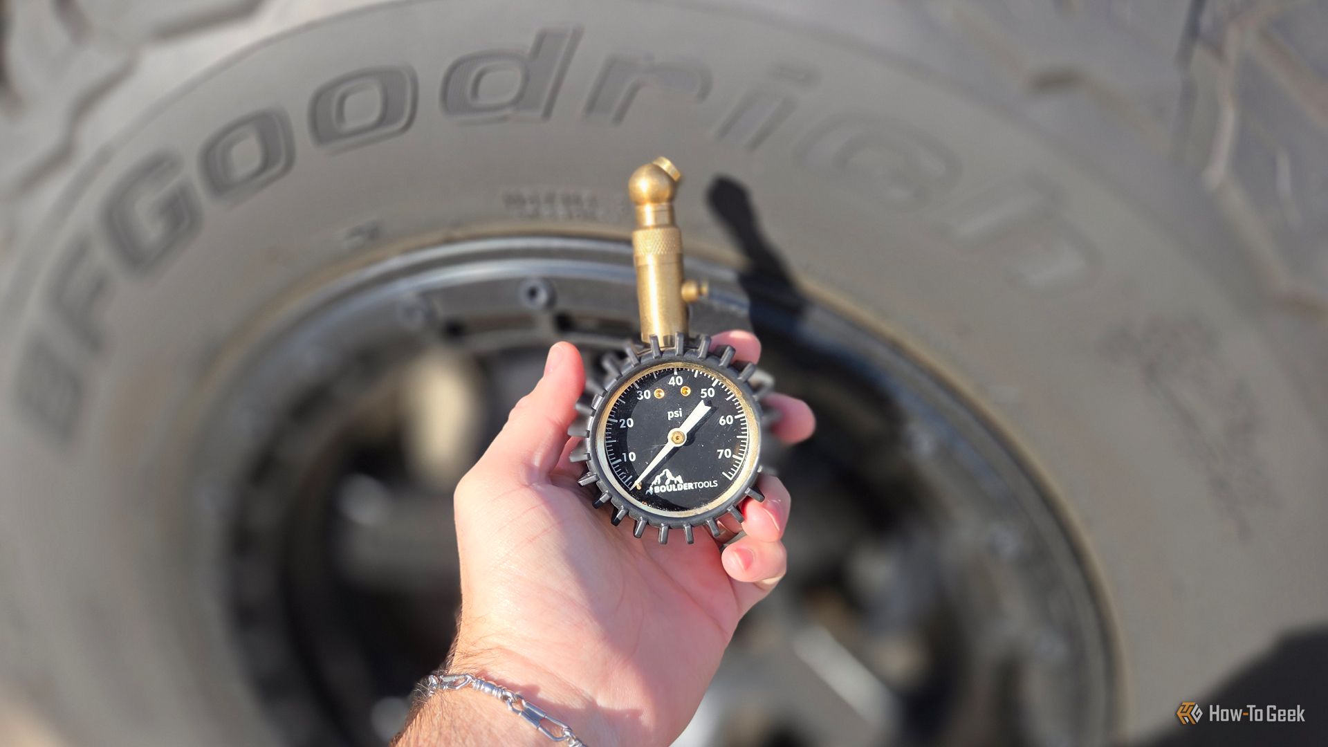 لا تتجاهل ضغط الإطارات في الشتاء: أهمية السلامة