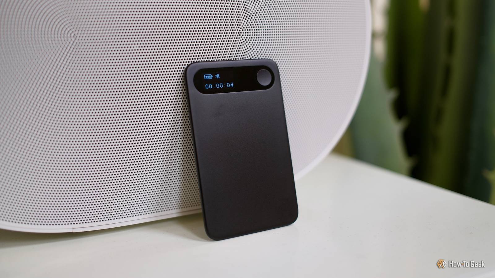 Comulytic Note Pro review: A thin AI voice recorder that wants to close ...