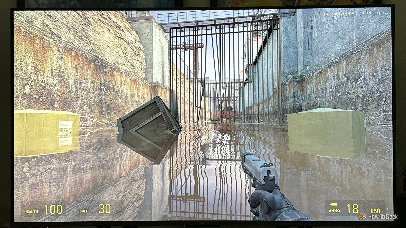 Half-Life 2 running on a 4K TV.
