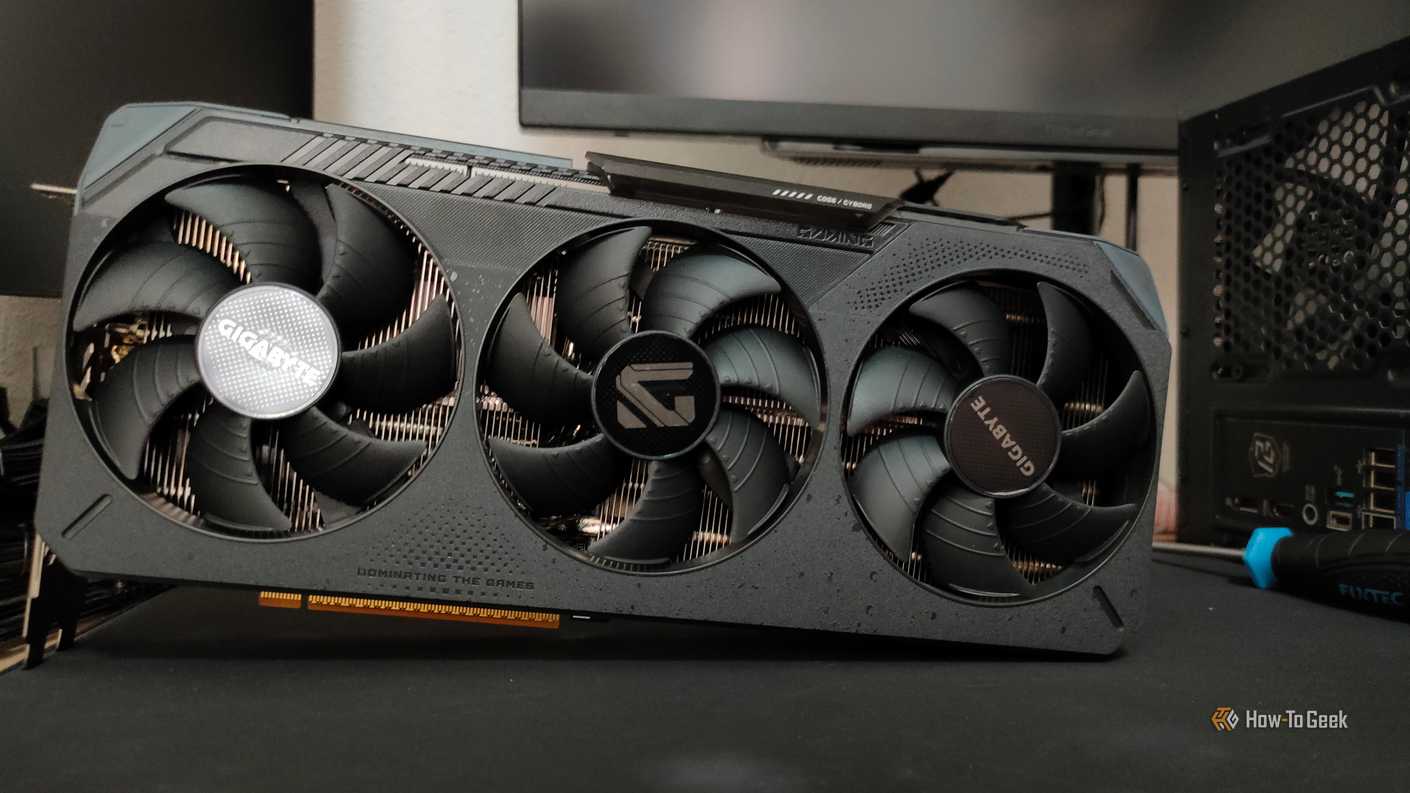 NVIDIA GeForce RTX 5050 Видеокарта NVIDIA RTX 5050 для гейминга в разрешении 1080p