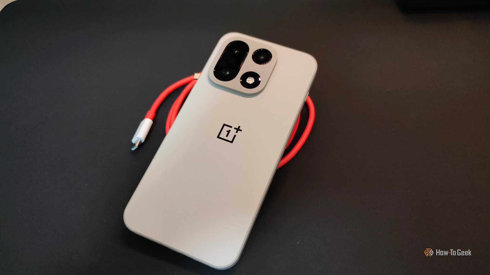 高リフレッシュレートディスプレイを搭載したスマートフォン