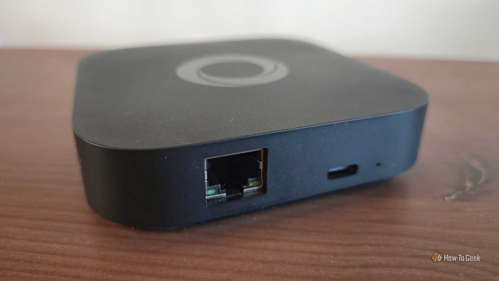 Ports on the back of a Homey Pro Mini.