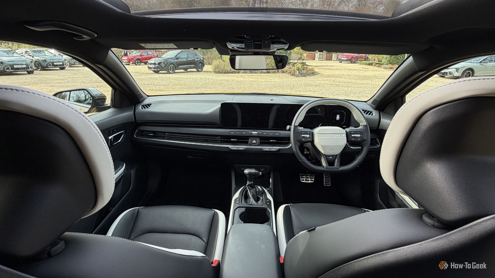 These 5 compact cars get 35 MPG without a hybrid setup—and cost way less