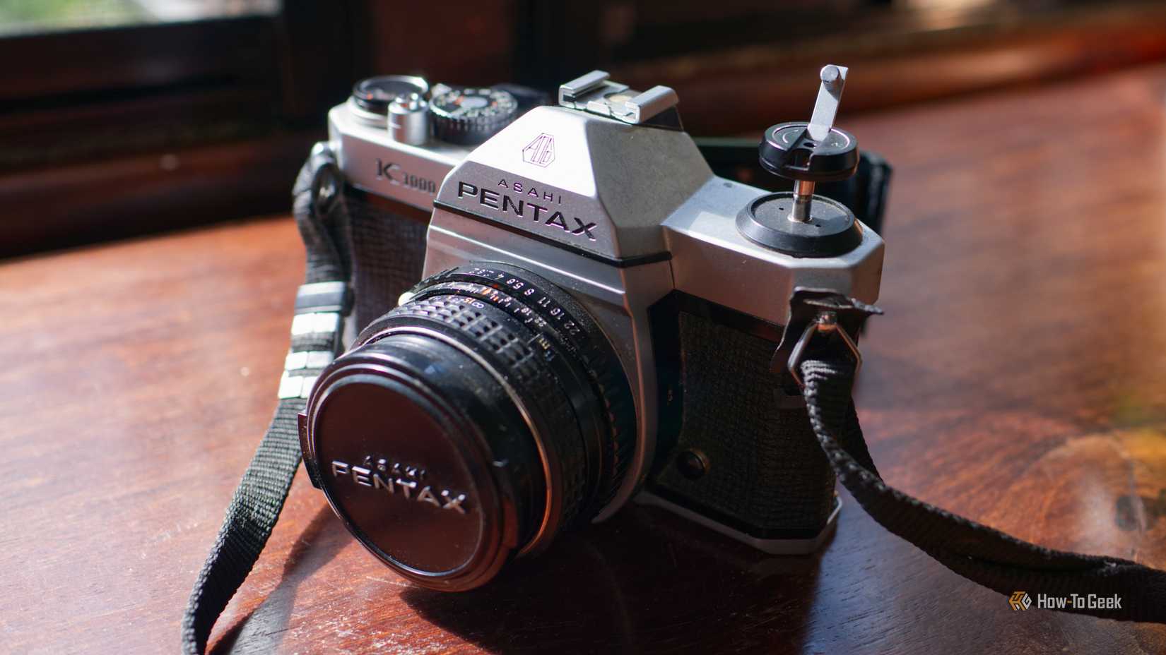 Asahi Pentax K1000 35mm film camera.