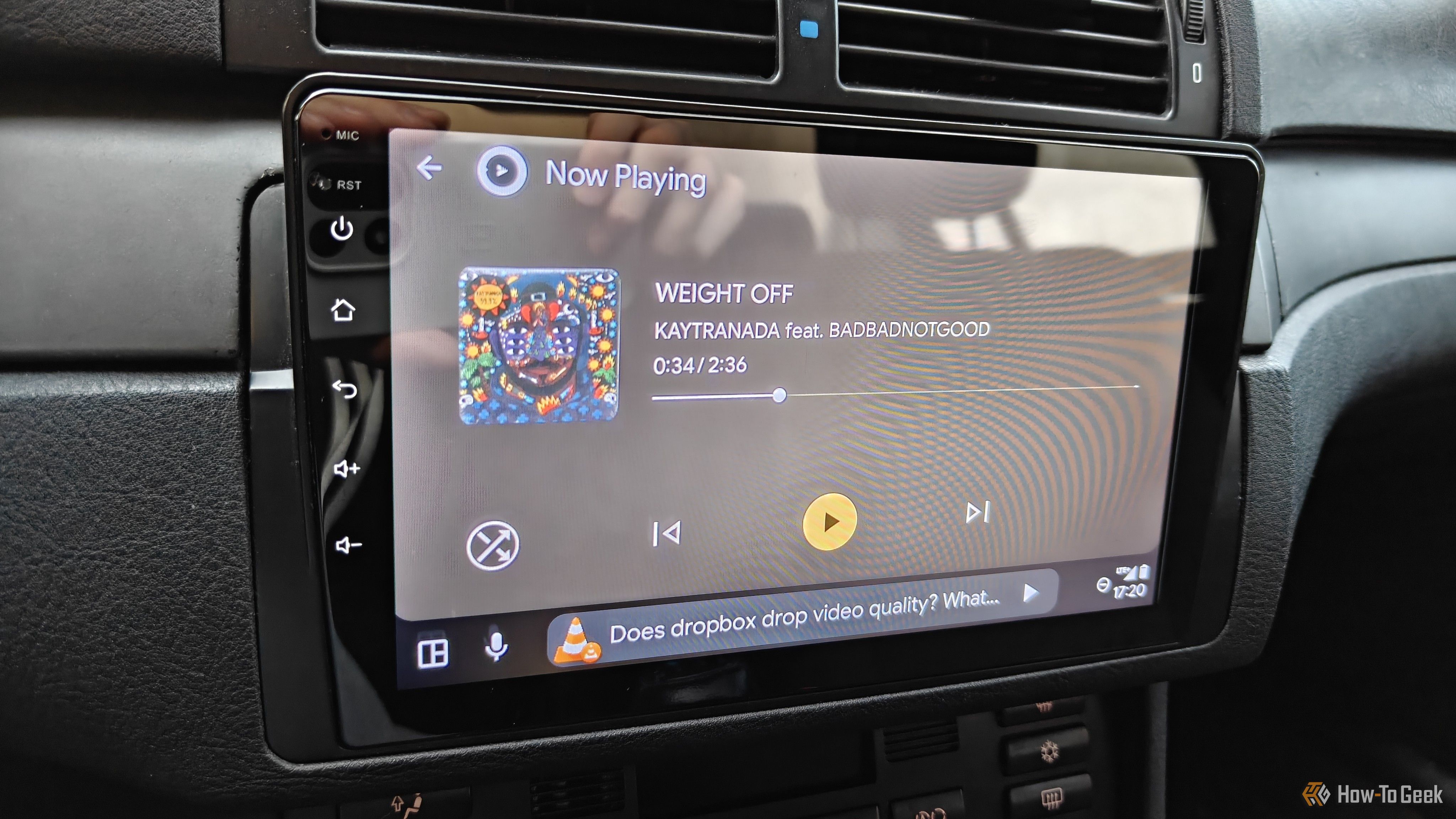 BlackPlayer running on Android Auto.