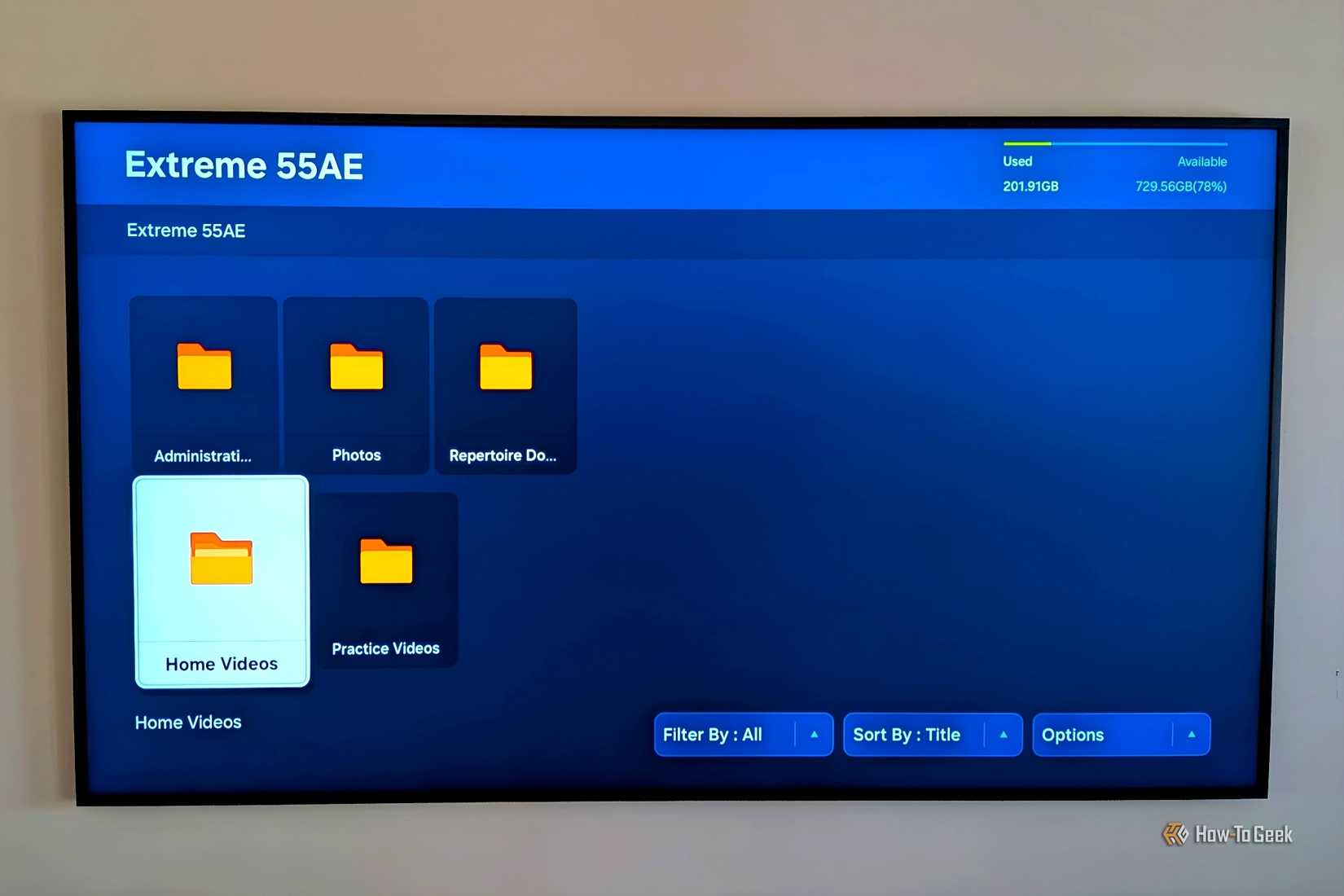 テレビ画面に表示された外部ストレージのファイルフォルダ