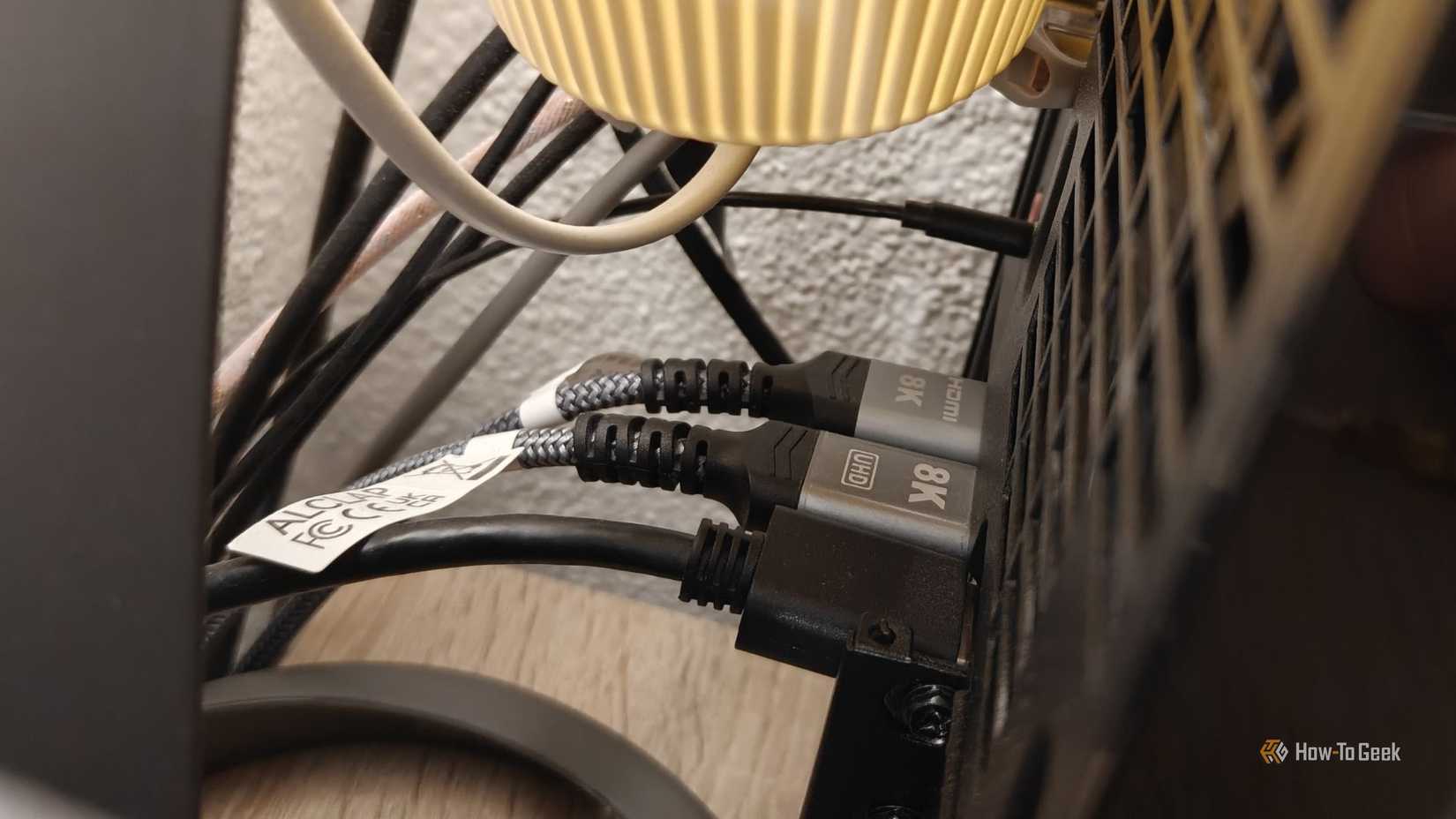 кабель HDMI из комплекта монитора — иллюстрация 6 к материалу