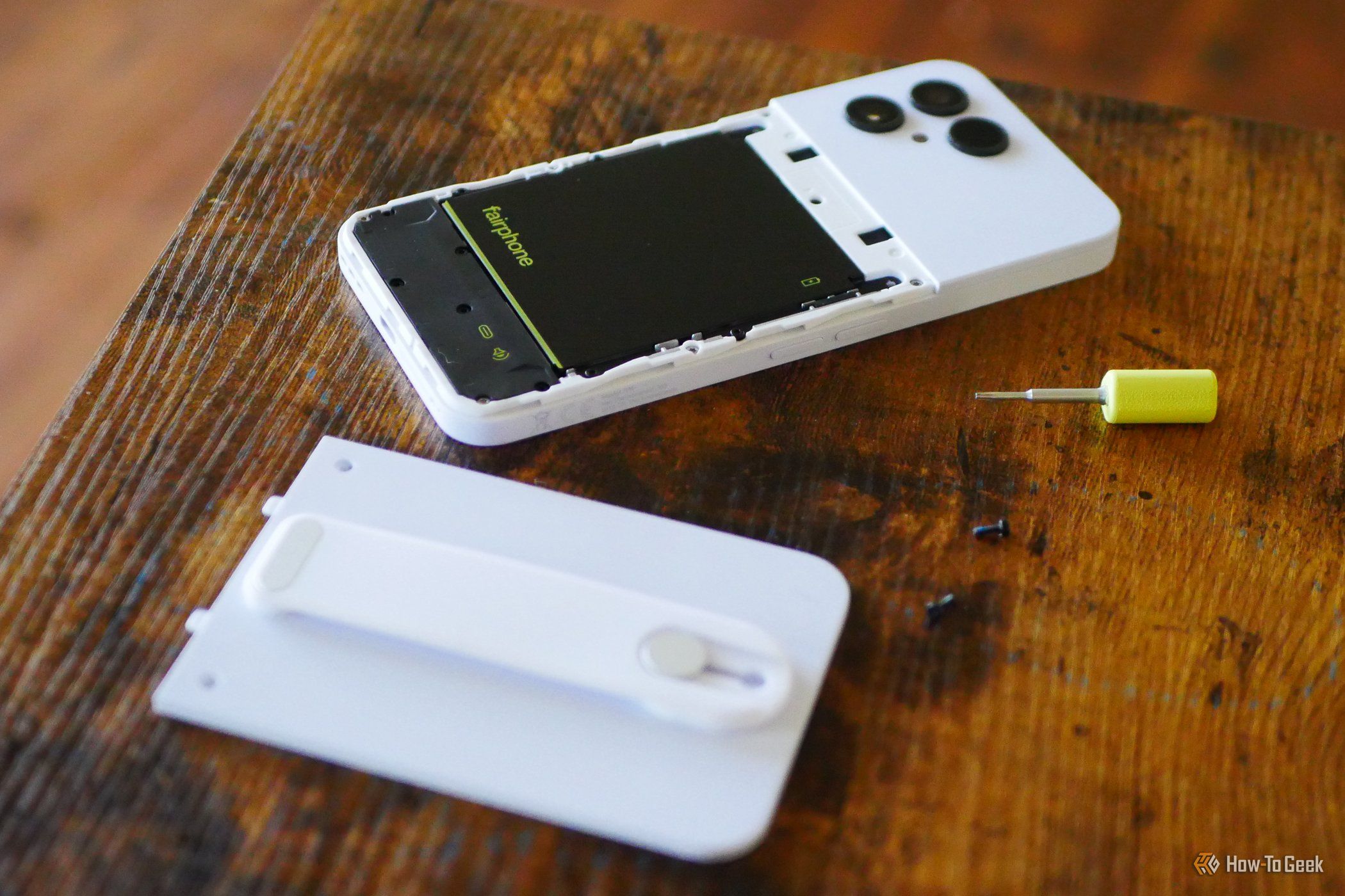 Removable batteries and microSD cards aren't dead—they're just hiding in niche phones