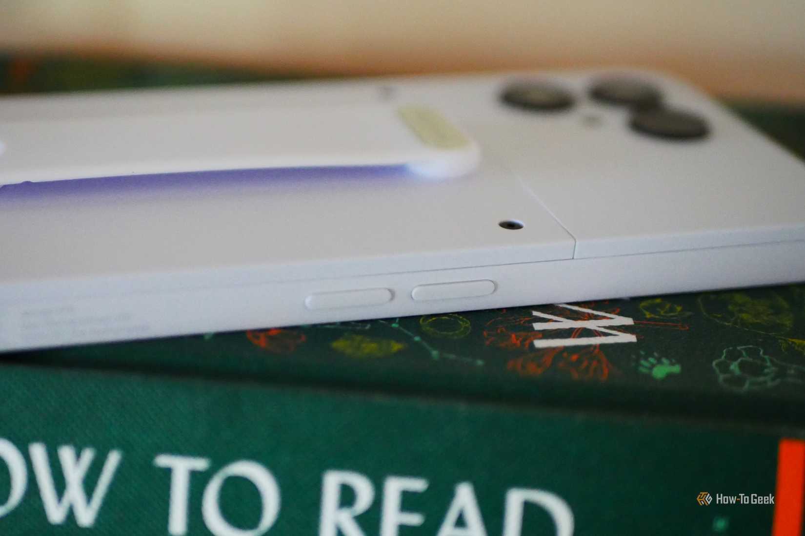 Volume buttons on a Fairphone 6.