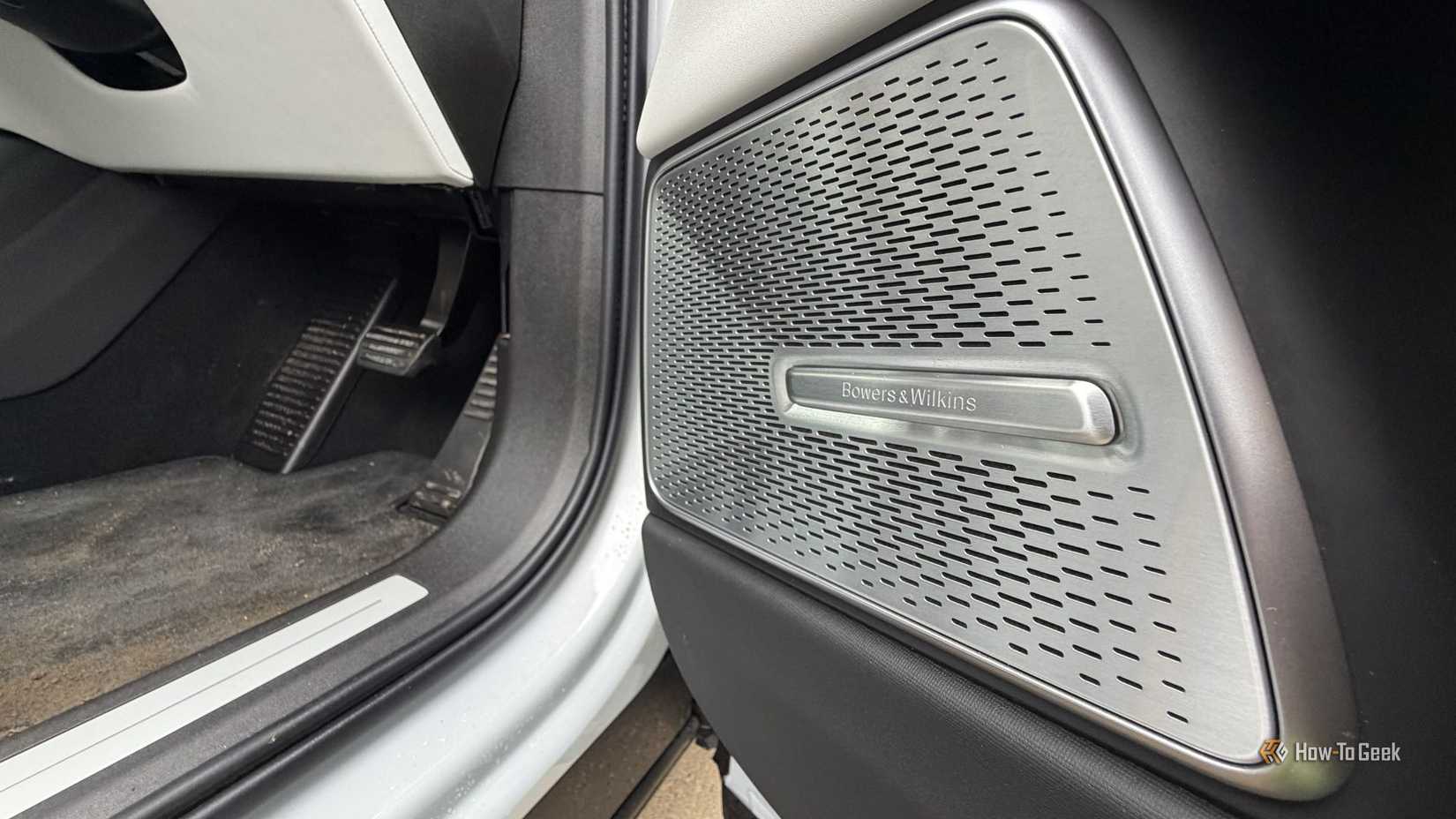 Close-up shot of the Bowers & Wilkins door speaker in a 2026 Polestar 3 Dual Motor Performance.