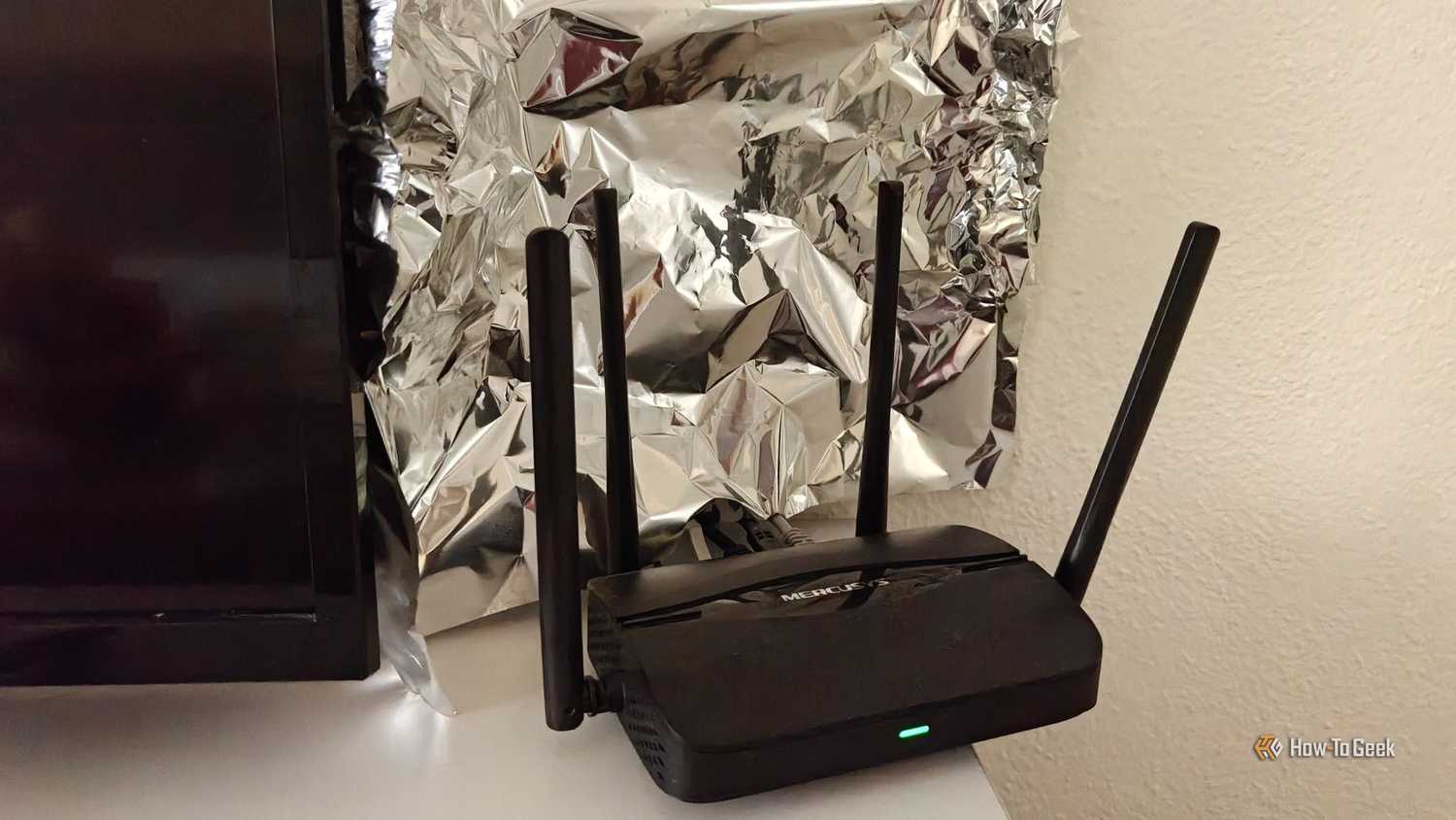 Wi Fi Router Under The Router You're putting your Wi-Fi router in the exact wrong spot (and how to ...