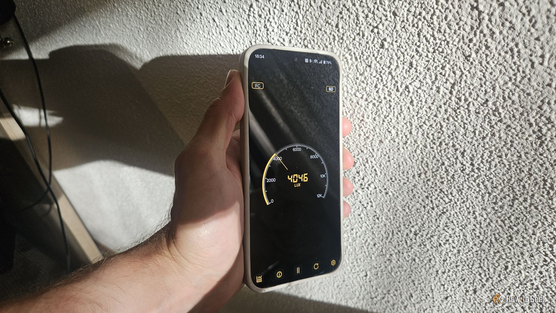 Your Android phone is secretly a loudness meter, light meter, and thermometer