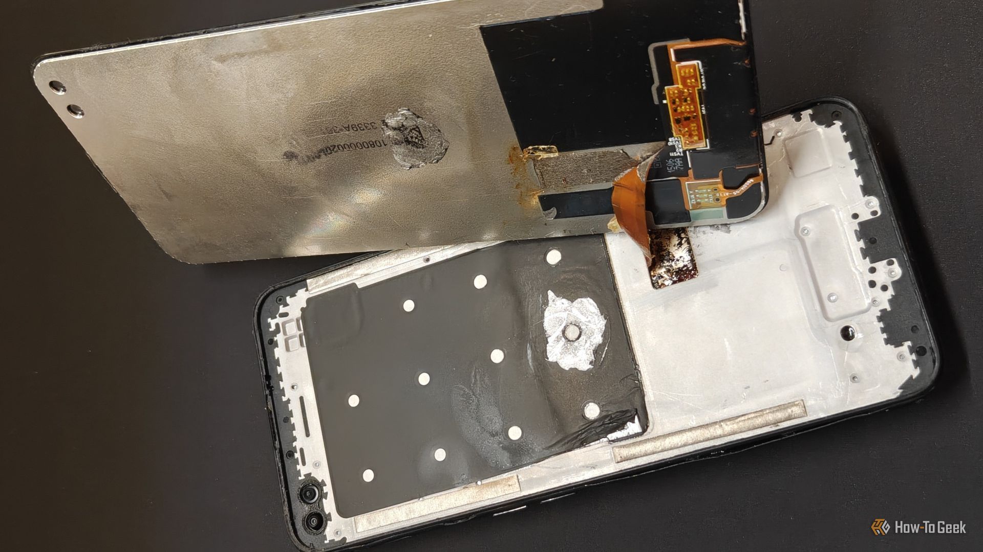 My mom’s phone battery exploded—these were the warning signs