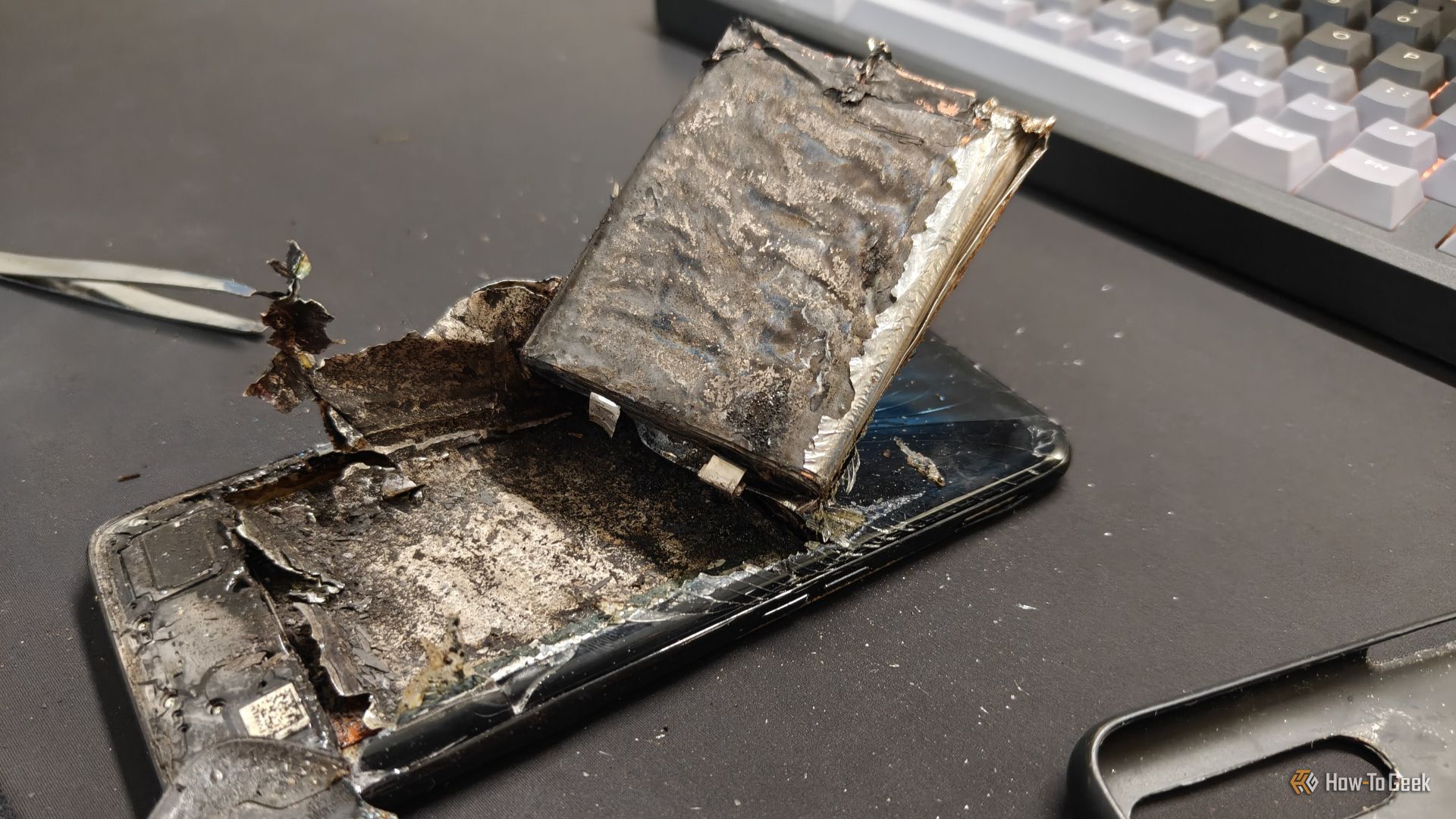 My mom’s phone battery exploded—these were the warning signs