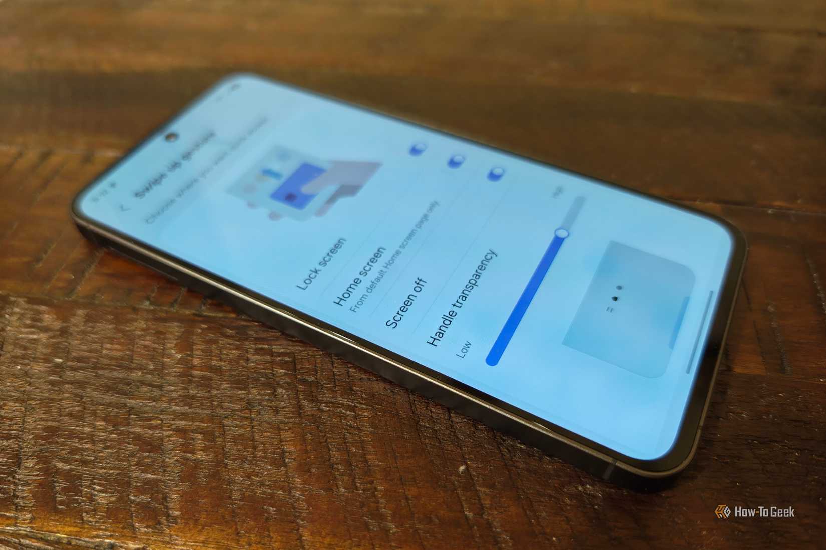 Faites glisser les paramètres d'alerte Samsung Wallet sur votre téléphone Samsung Galaxy. 