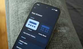 A Pixel 10 Pro running the Lawnchair Launcher.