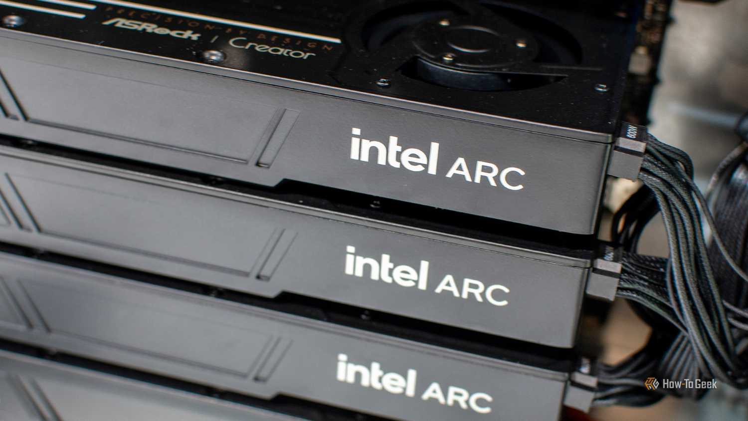 4 настройки Plex, которые лучше оставить по умолчанию Closeup of several Intel Arc GPUs stacked on one another