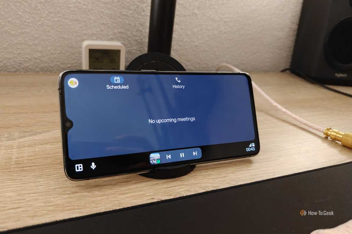 Управление музыкой в Android Auto Мультимедийный плеер Android Auto
