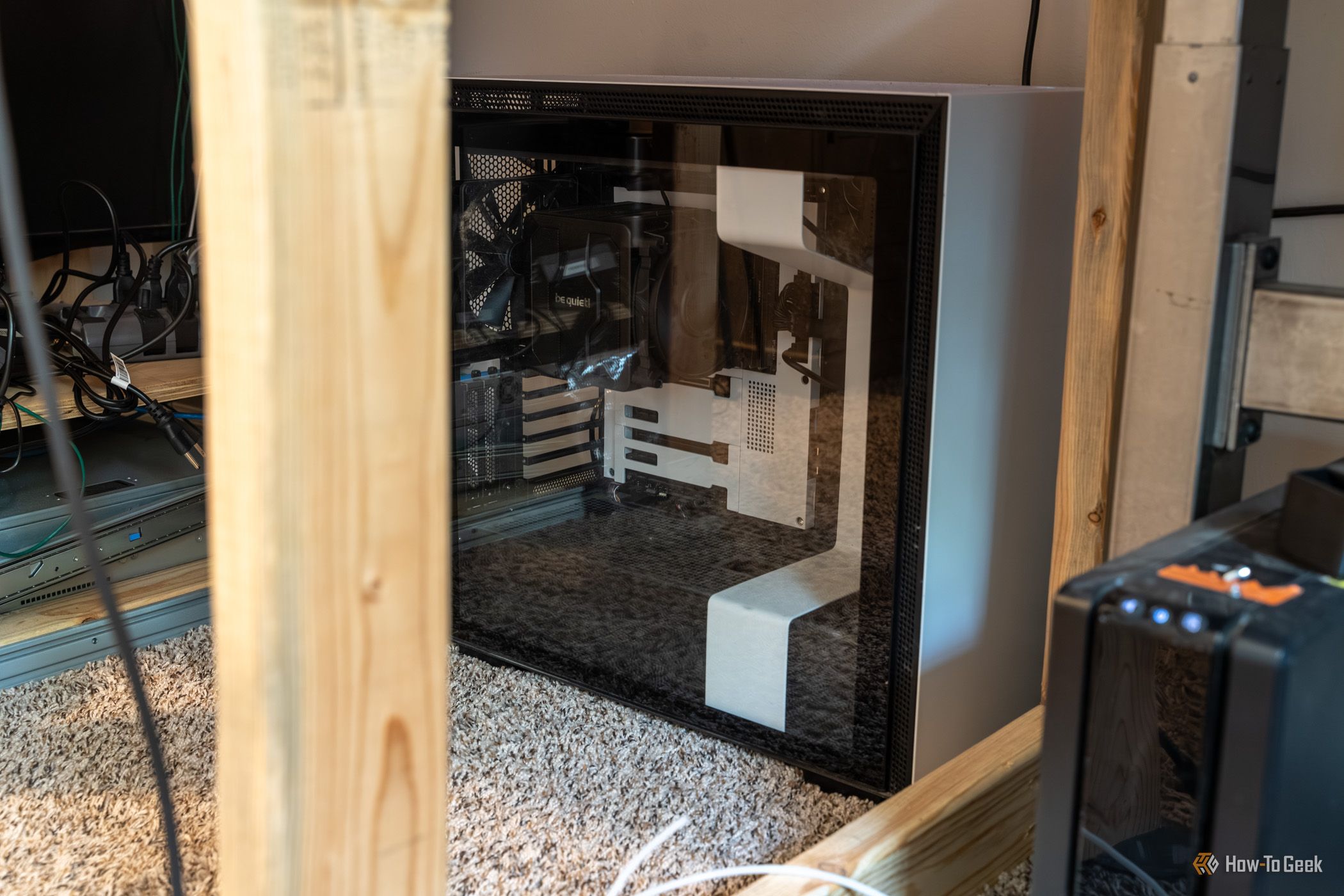 Intel Core i9-13900K Proxmox server with be quiet CPU cooler in white case.