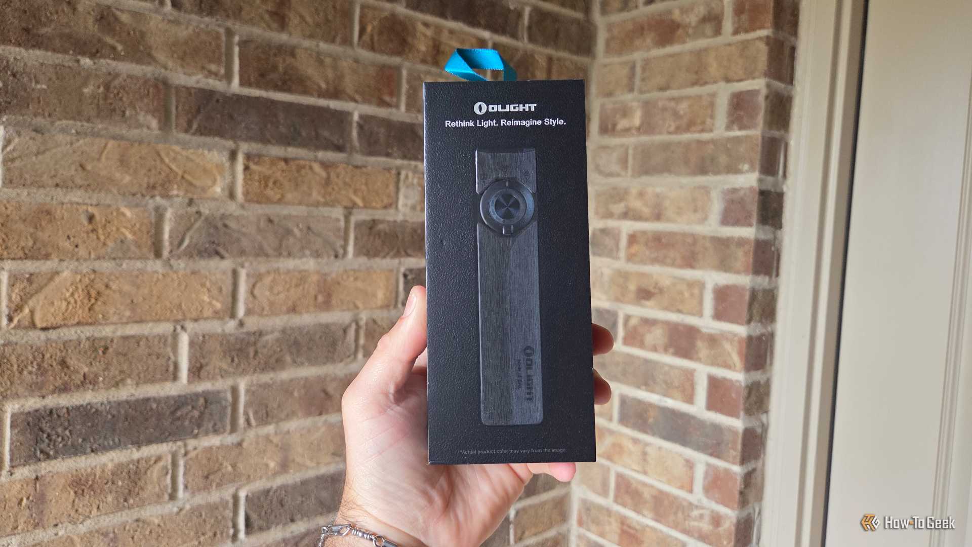 Olight Box Olight ArkPro Ultra Review: The perfect 4-in-1 EDC flashlight
