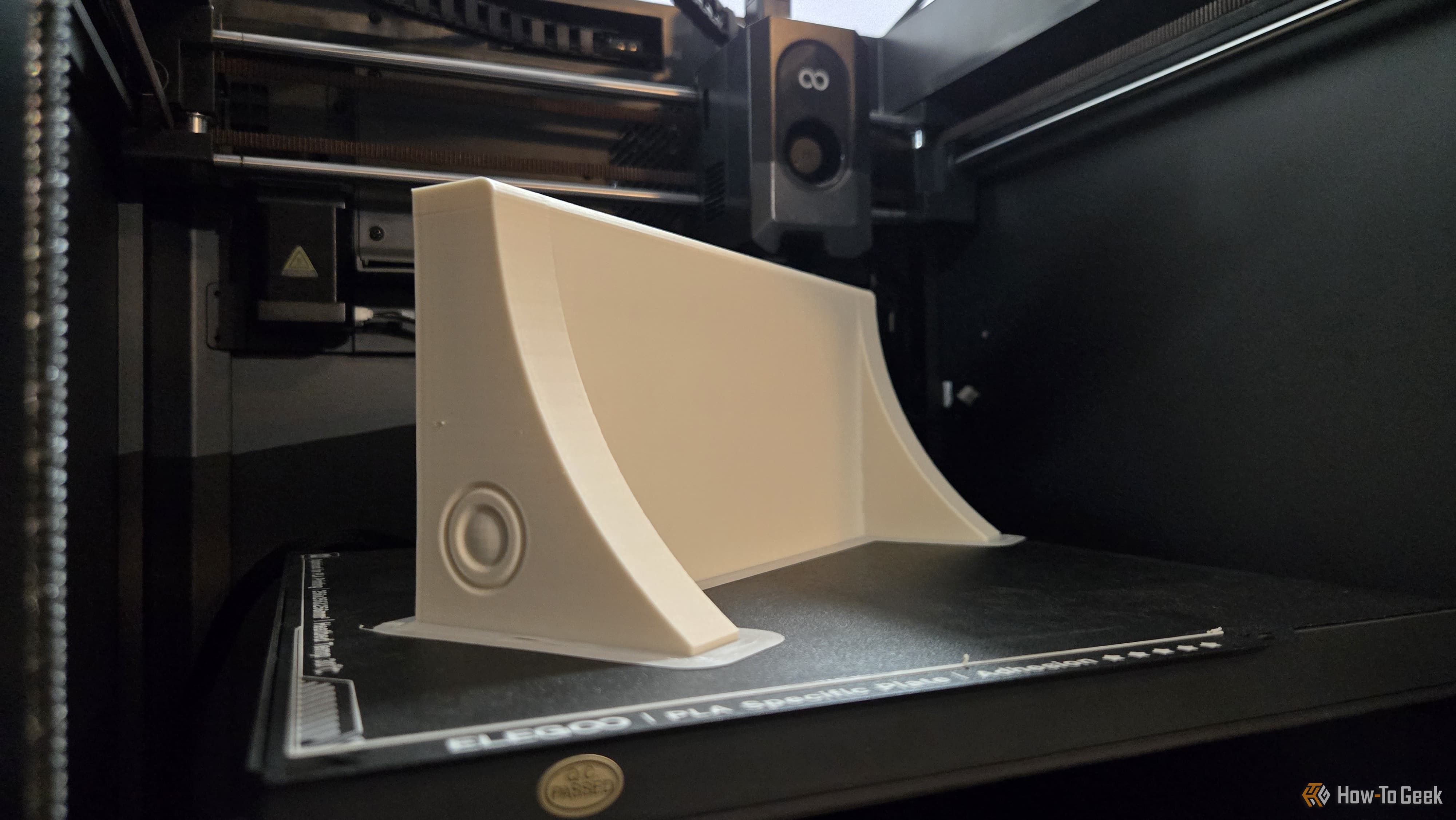 4 useful 3D prints for renters who can’t drill into the walls