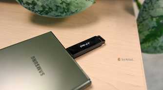 The PNY Elite X Type C flash drive plugged into a Samsung phone.