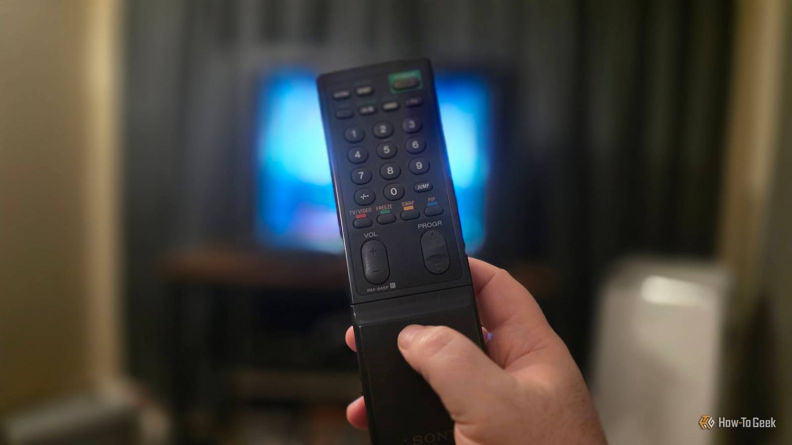4 ways to repurpose an old TV remote