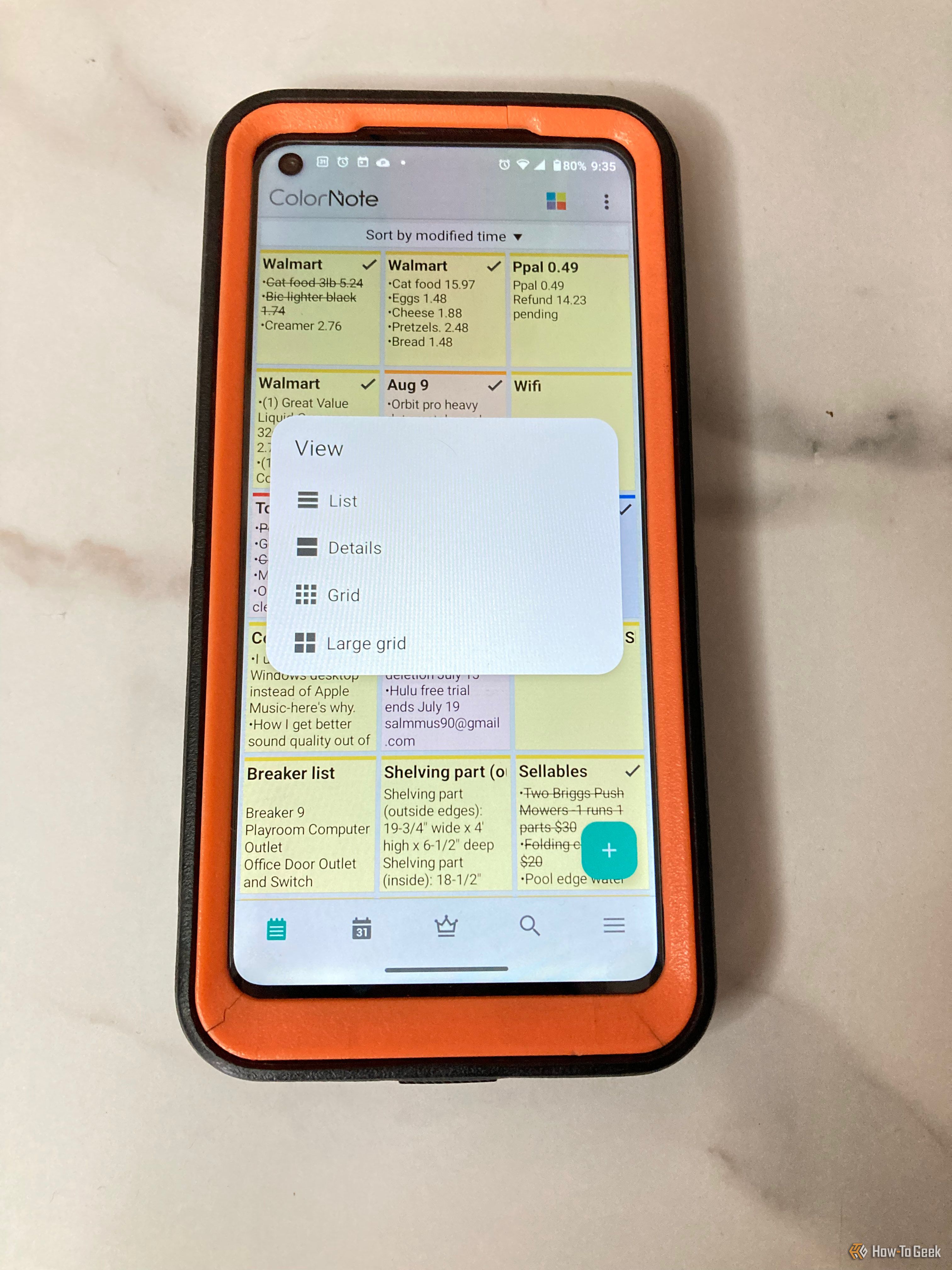 Сетка заметок в интерфейсе программы ColorNote с дополнительными параметрами отображения