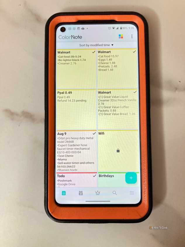 Режим крупной сетки в ColorNote Крупная сетка заметок в интерфейсе приложения ColorNote на Android