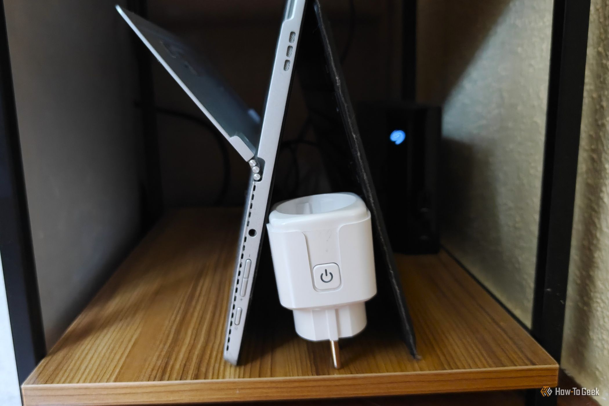 5 unconventional smart plug setups that solve real homelab problems