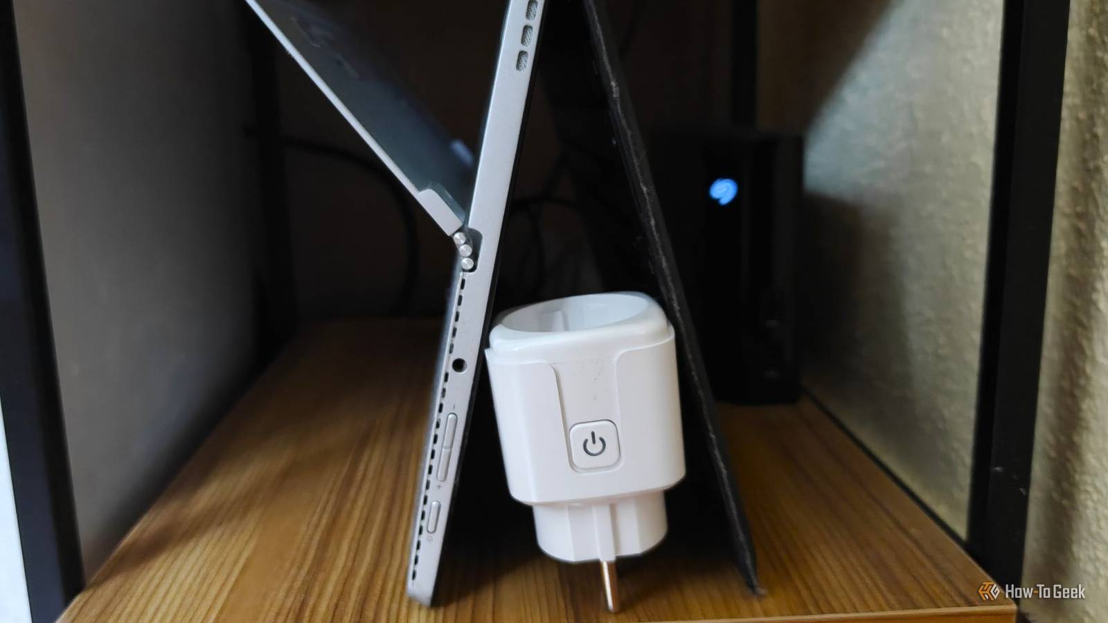 5 unconventional smart plug setups that solve real homelab problems