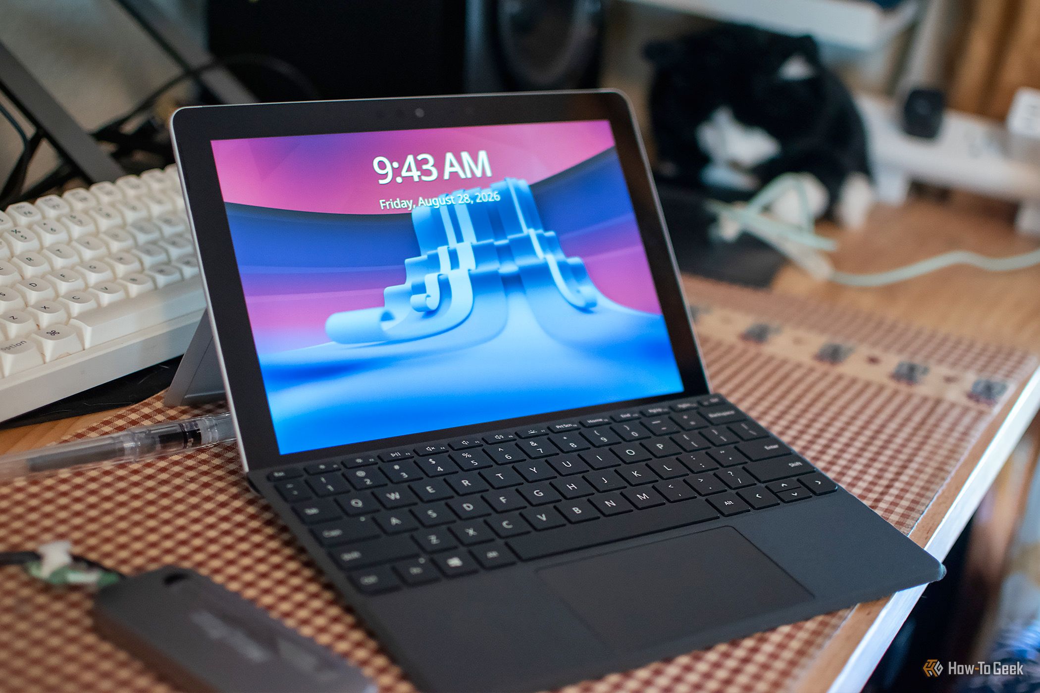 3 reasons a $70 Surface Go is the best tiny Linux laptop money can buy