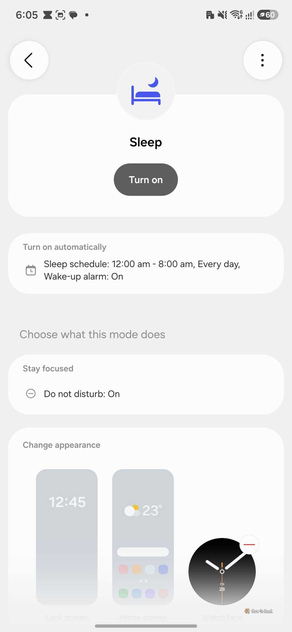Sleep mode set to a 12 am to 8 am sleep schedule with a minimal black watch face selected.
