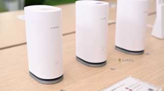 The Huawei WiFi Mesh 3 router system at MWC 2024.
