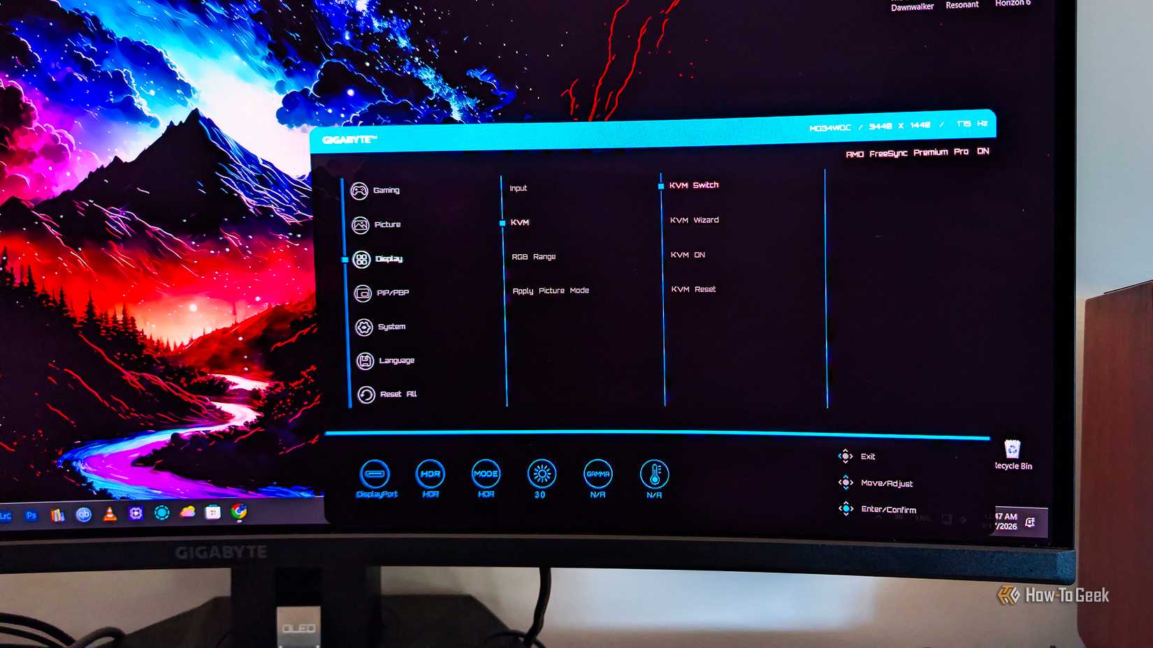 A monitor menu showing various KVM switch-related options.