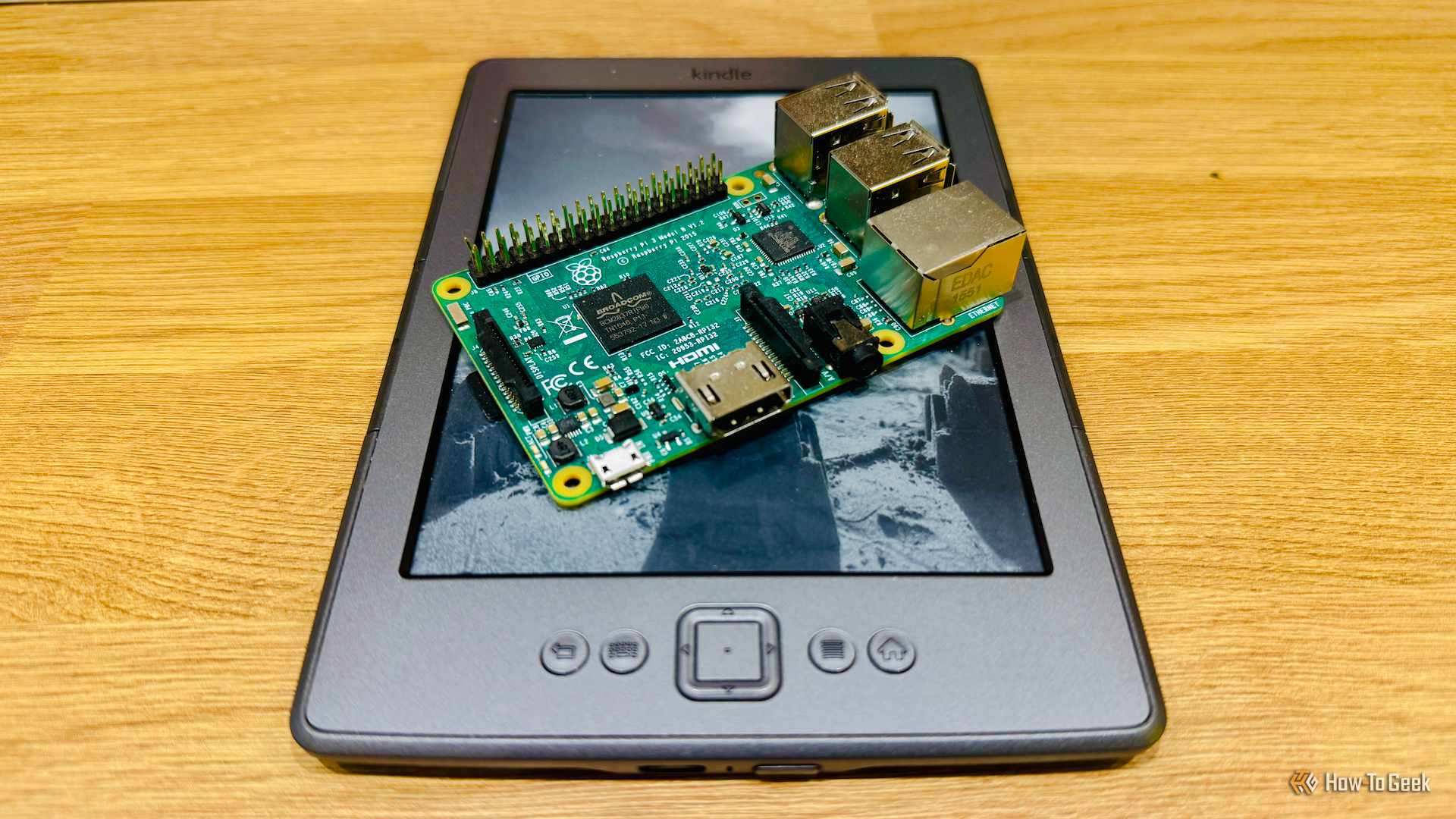 5 reasons a Raspberry Pi is the best companion for a jailbroken Kindle
