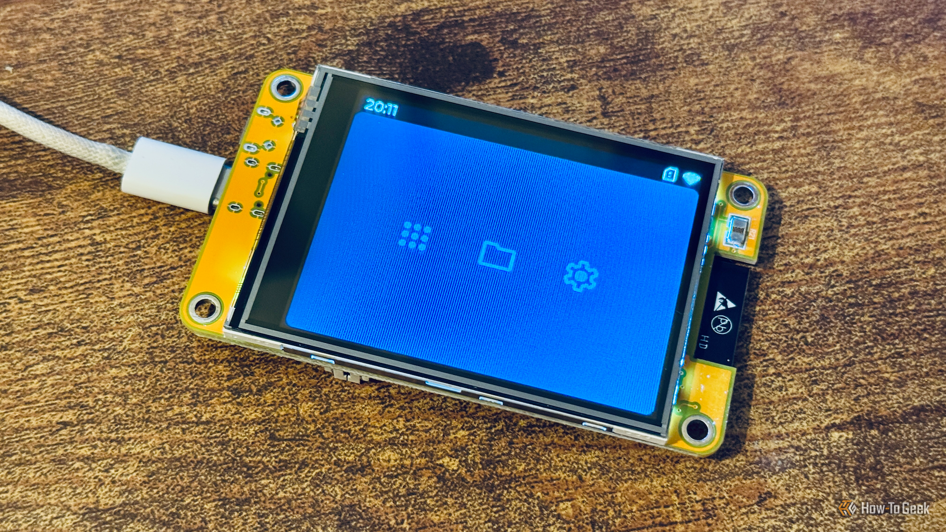 I turned my $15 ESP32 into a mini PC with this tiny OS