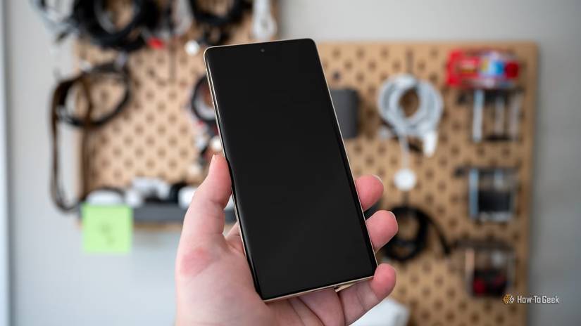 старый Android смартфон — иллюстрация 3 к материалу