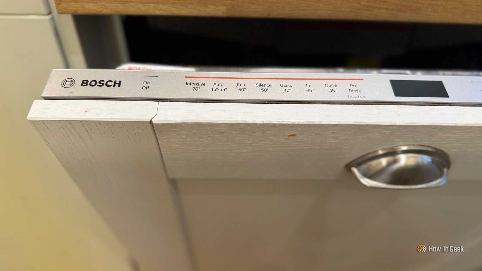 Панель управления посудомоечной машины Bosch с выбором циклов мойки Панель управления посудомоечной машины Bosch с выбором циклов мойки