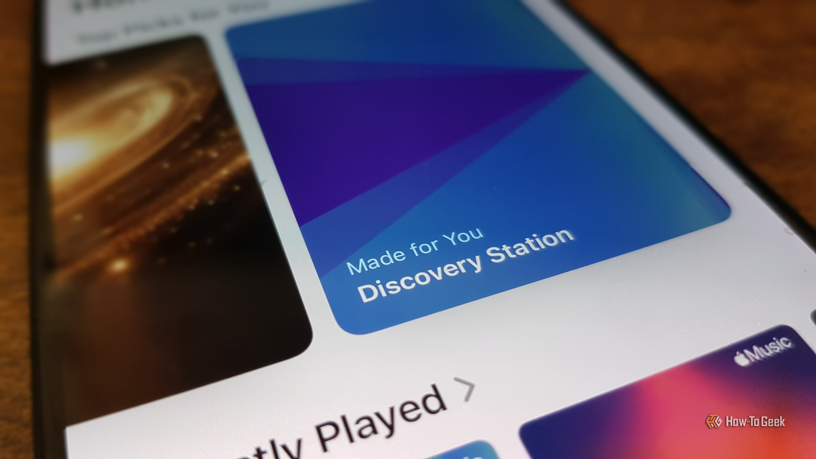 Как ESP32 помог улучшить поиск музыки в Spotify и Apple Music iPhone с запущенным плейлистом открытий в Apple Music